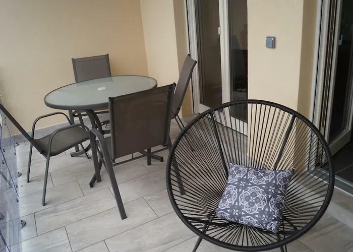 Du Rocher Semesterbostad Haselbourg