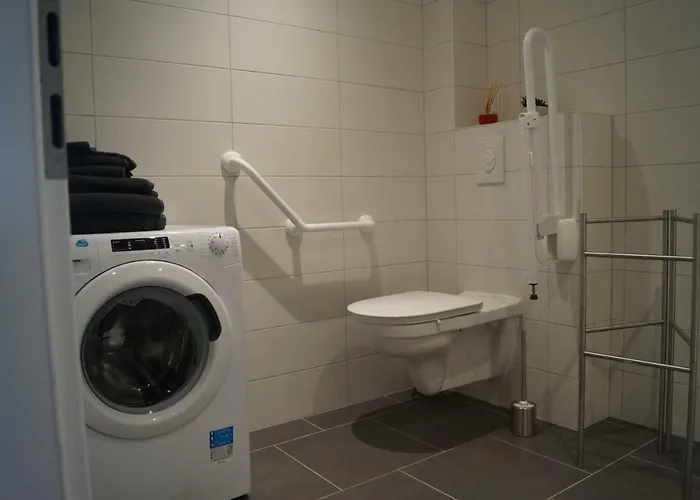 Semesterbostad Du Rocher Haselbourg